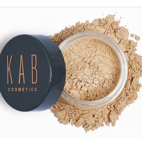 KAB setting powder in translucent - Picture 5 of 6